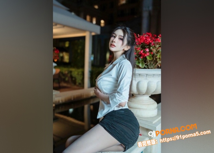 在酒吧搭讪一位性感模特 ...（4）