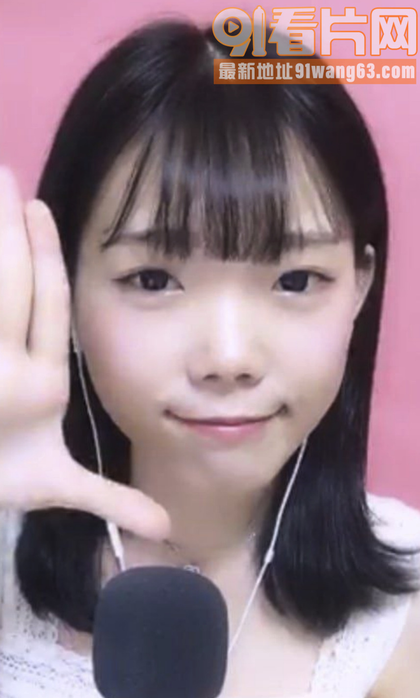 中韩混血女主播 被男友灌...（1）