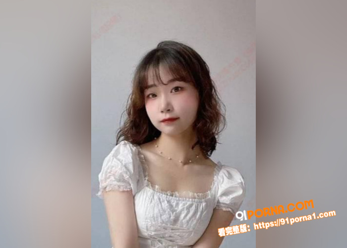 高颜值女老师 被学生家长...（1）
