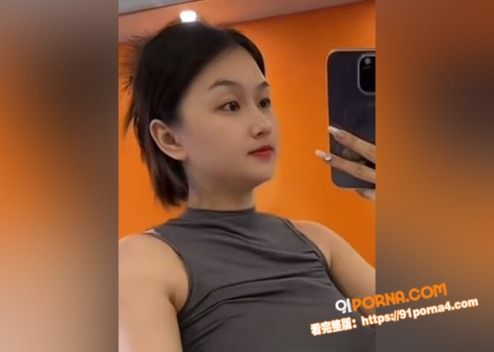 哺乳期人妻出轨偷情视频流...（2）