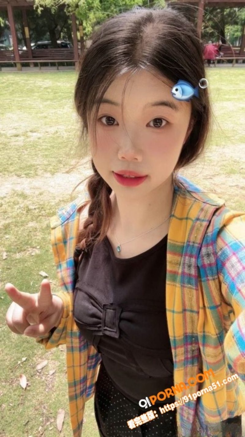 00后微胖巨乳大学生自拍...（1）