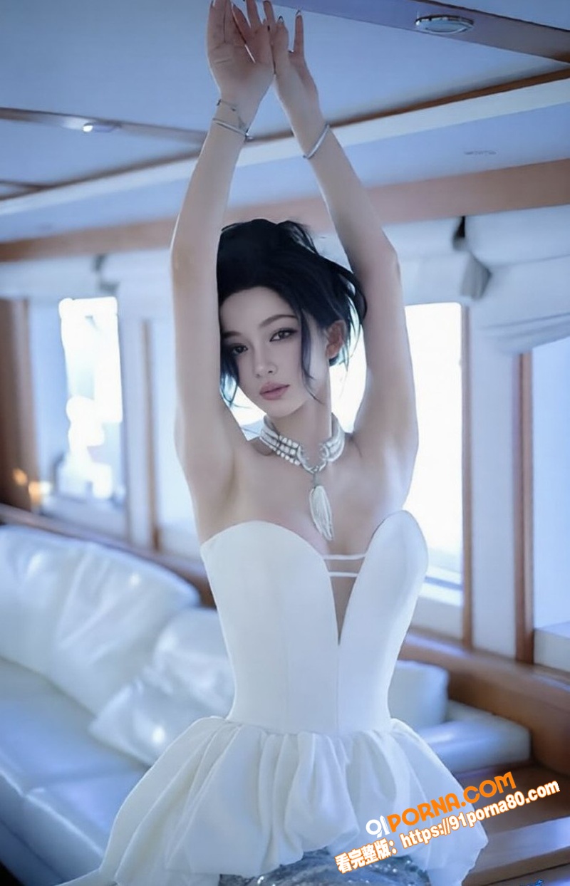 富二代 王思聪 牵着女友...（11）
