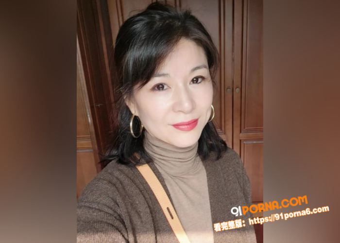 珠海小富婆莉莉激情3P视...（3）