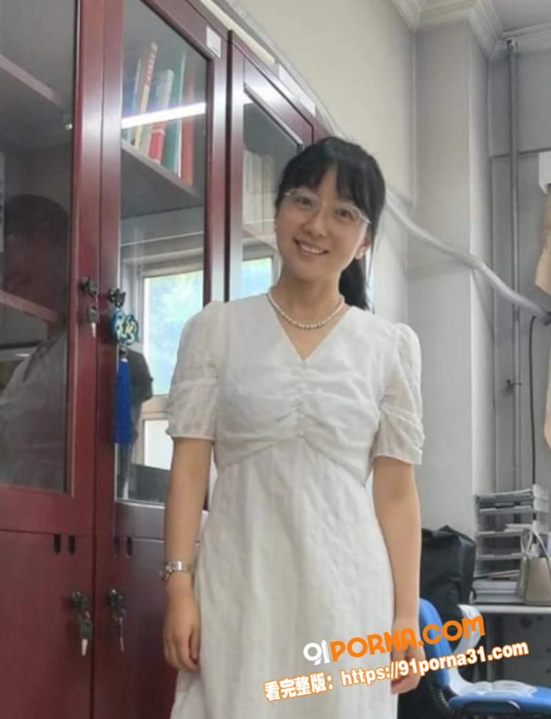 山东体制熟女老师 酒店偷...（3）