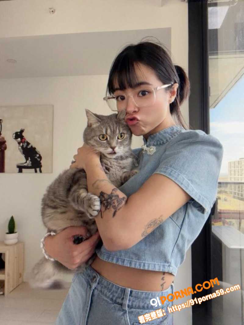 高颜值小网美Abbey露...（2）