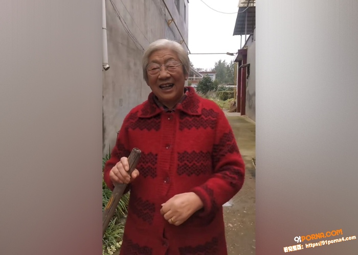 中年恋母儿子爆操70多岁...（3）