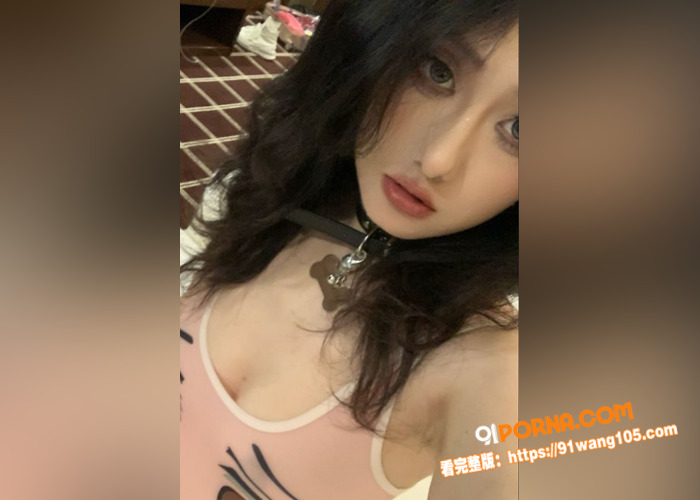 极品校花与男友开房被滴蜡...（2）