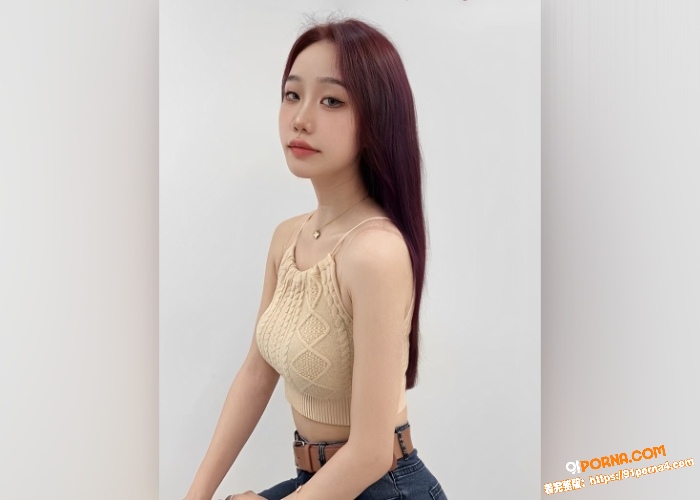 熟女骚妈和儿子家中偷情乱...（2）