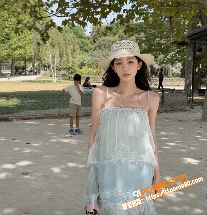 富二代 王思聪 牵着女友...（7）