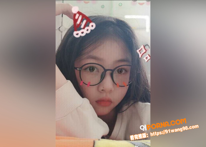 精选眼镜妹反差小萝莉家中...（3）