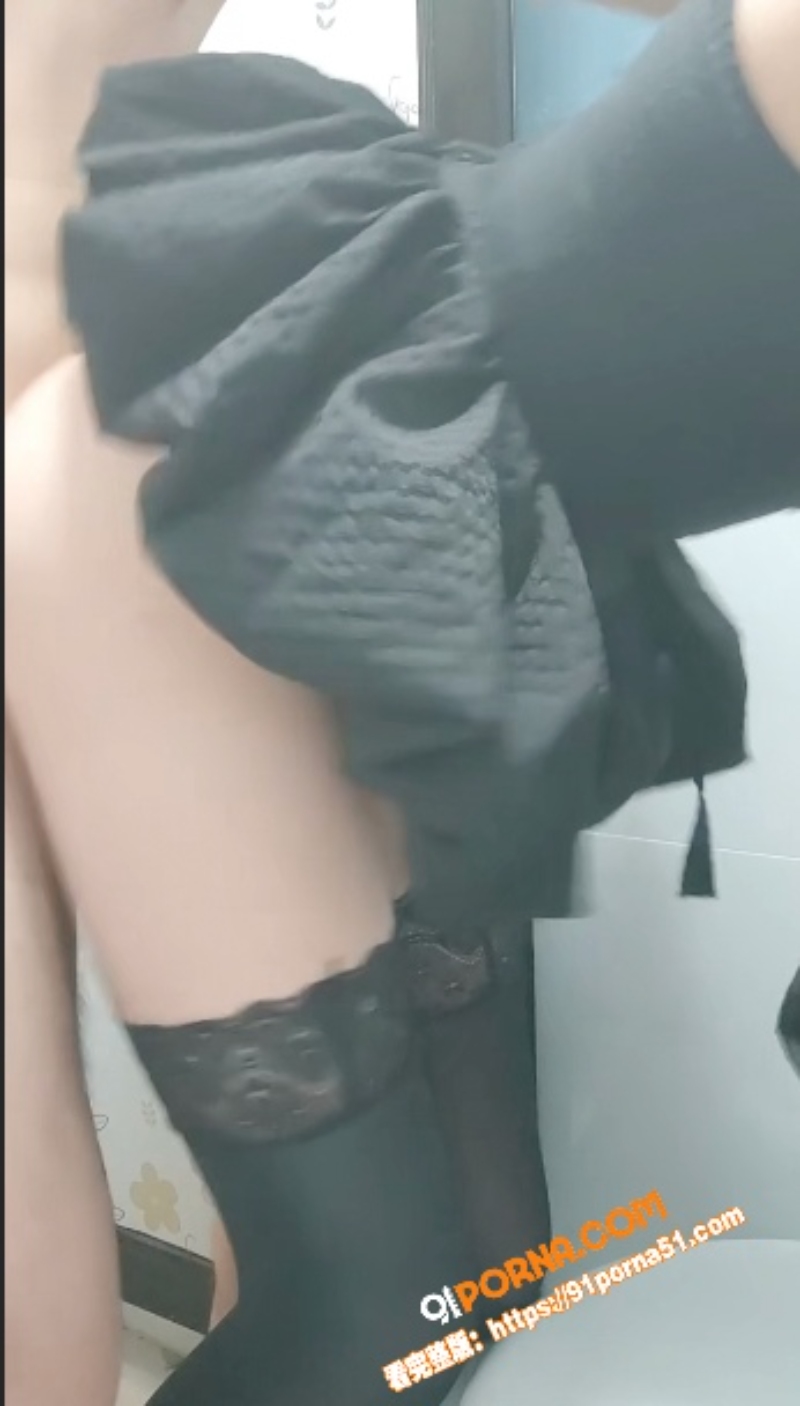 黑丝纹身精神小妹私拍泄密...（5）