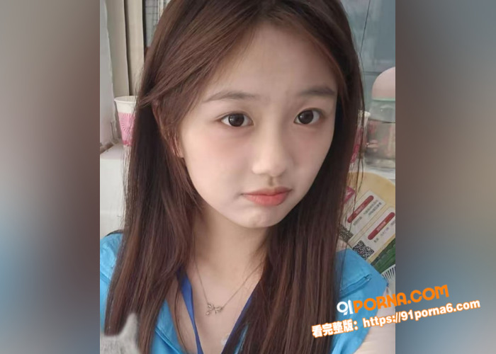 高颜值少女与男友出租屋激...（1）