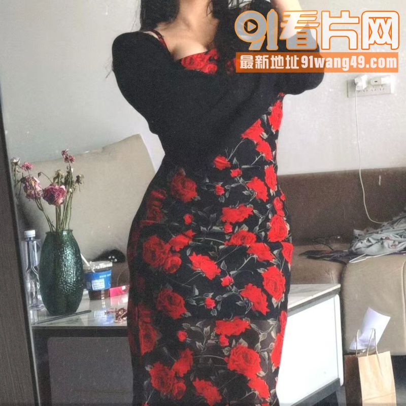 福州巨乳大学生清纯外表反...（1）