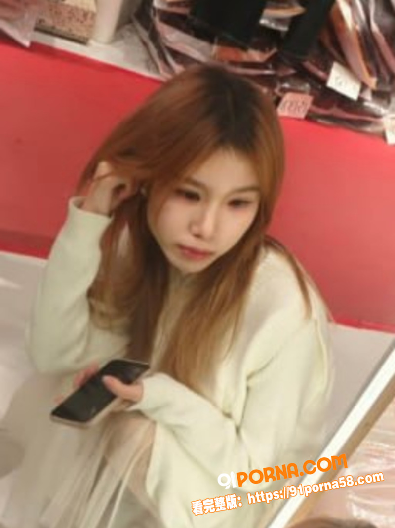 反差女大学生张海燕为金主...（2）