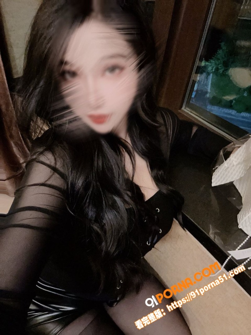 丰臀巨乳超顶御姐私拍泄密...（2）