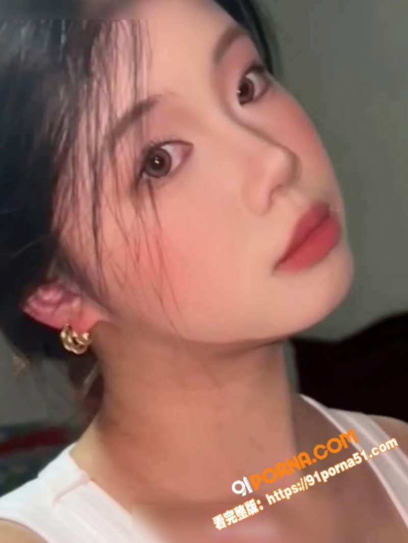 00后微胖巨乳大学生自拍...（5）