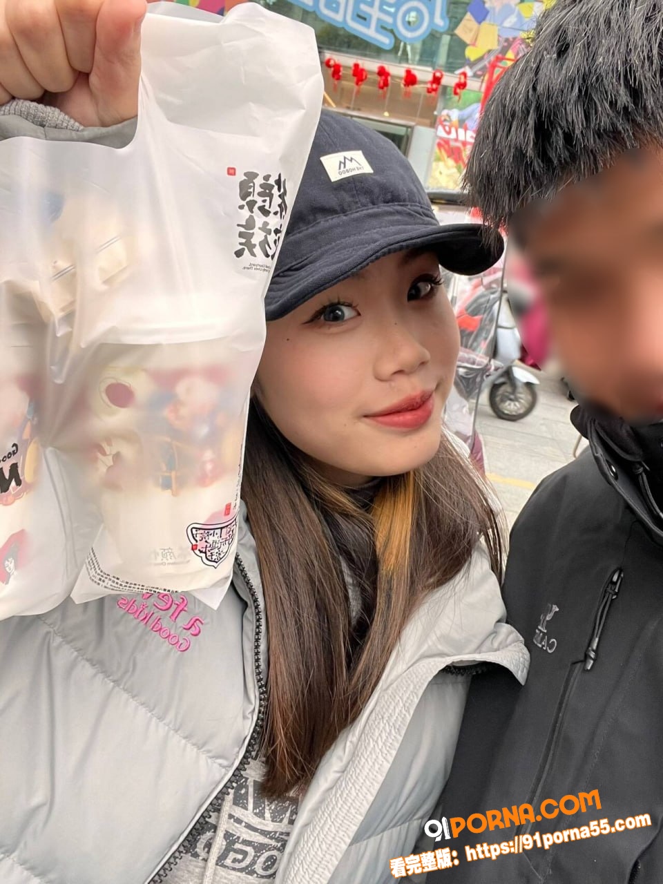 恩爱小情侣旅游情侣自拍泄...（1）
