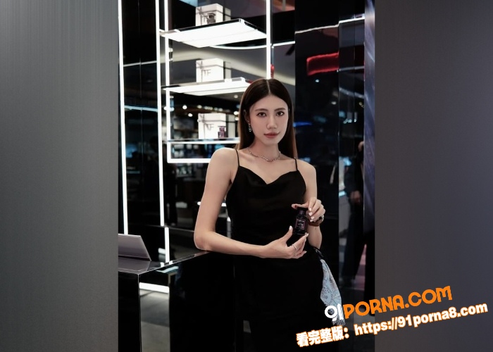 台湾零零后人气模特艾希,...（4）