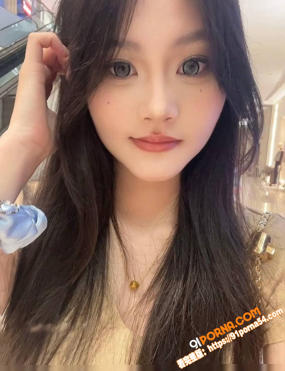 温柔女大私拍泄密！极品身...（1）