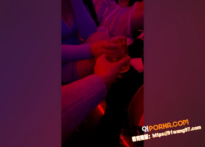 会喷水的亲姐姐之姐姐喝多...（7）