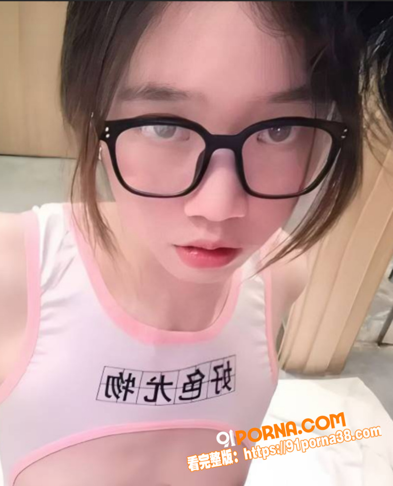 广州人妻 王佳琪 被老公...（4）