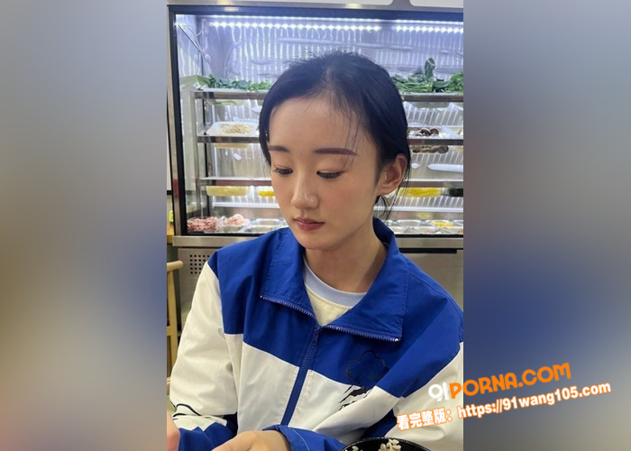 被操了三年的苗条身材少女...（2）