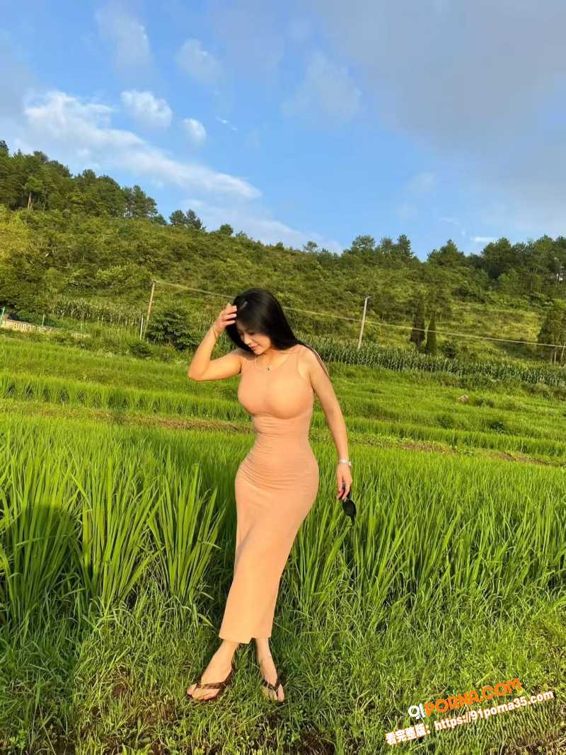 极品性感熟女性爱视频流出...（2）