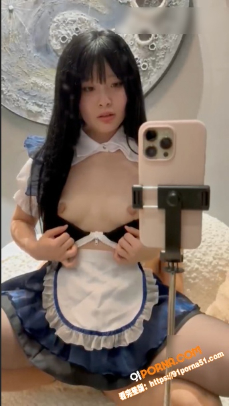 微胖冷白皮精神小妹私拍泄...（5）