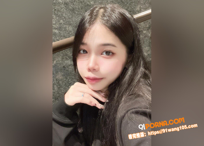 清纯女大学生给男友深喉啪...（2）