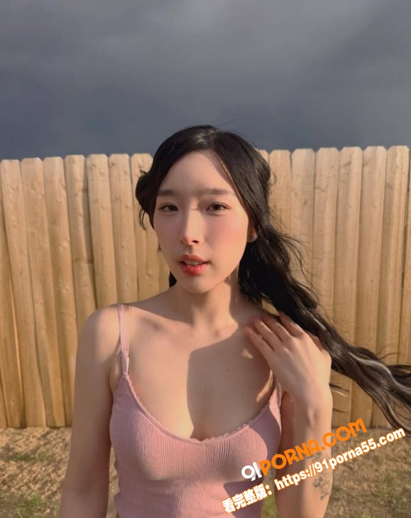 亚裔反差骚货Elle L...（4）