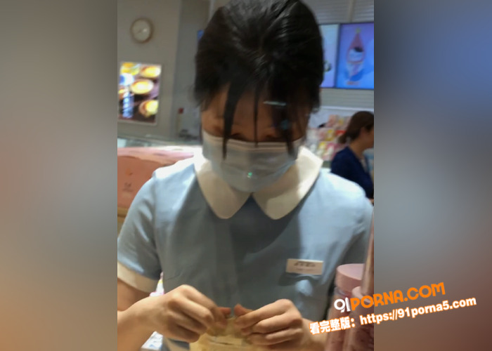 抄底偷拍 好利来蛋糕店 ...（1）