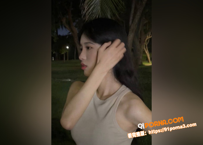 快手高颜值女神 小郑历险...（1）