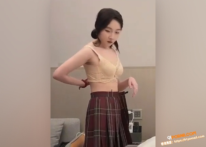 约炮外围清纯JK少女 极...（5）