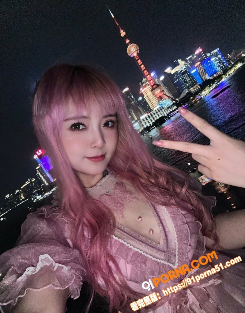 高颜值巨乳大学生妹子私拍...（1）