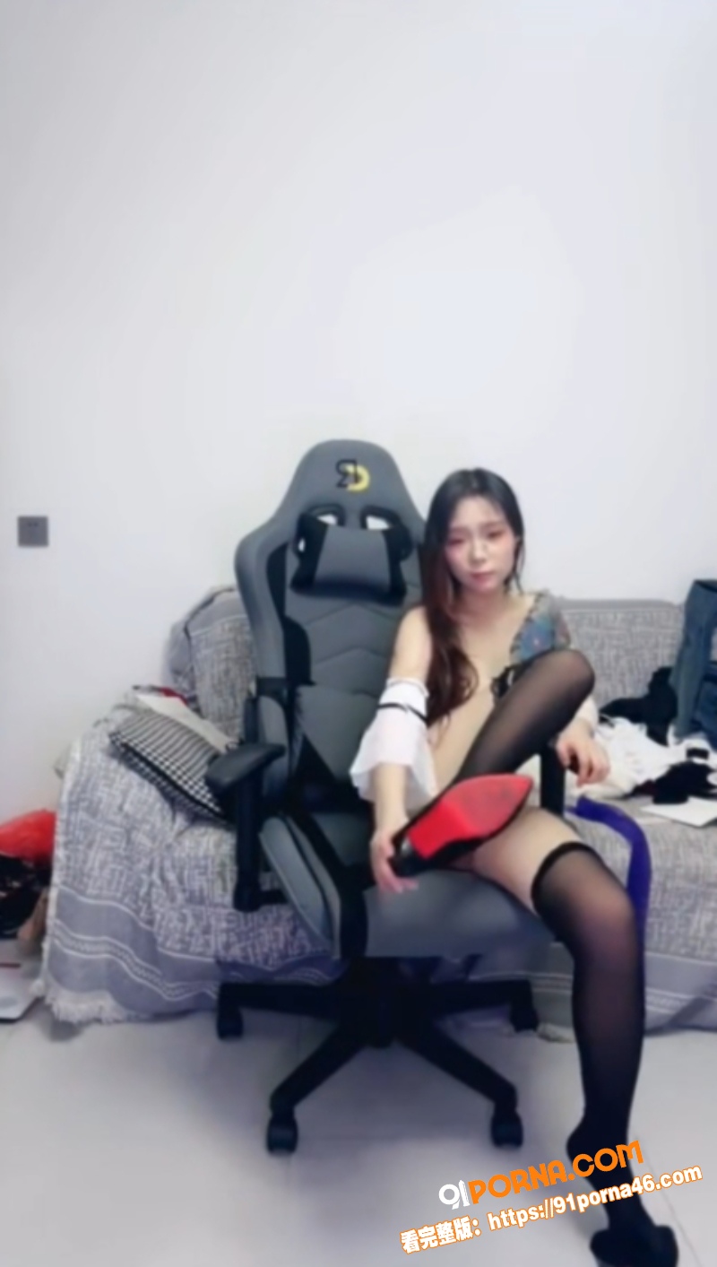 高颜值纹身眼镜妹直播录屏...（4）