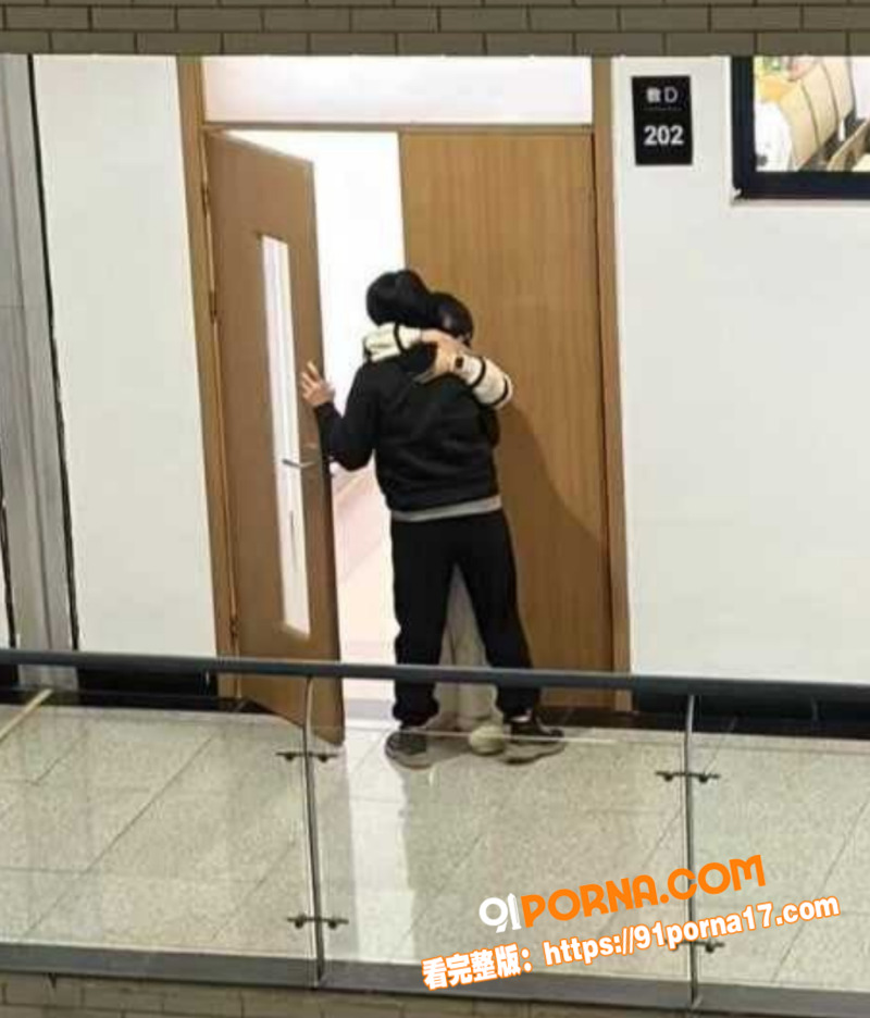 浙江中医药大学教室后排激...（1）