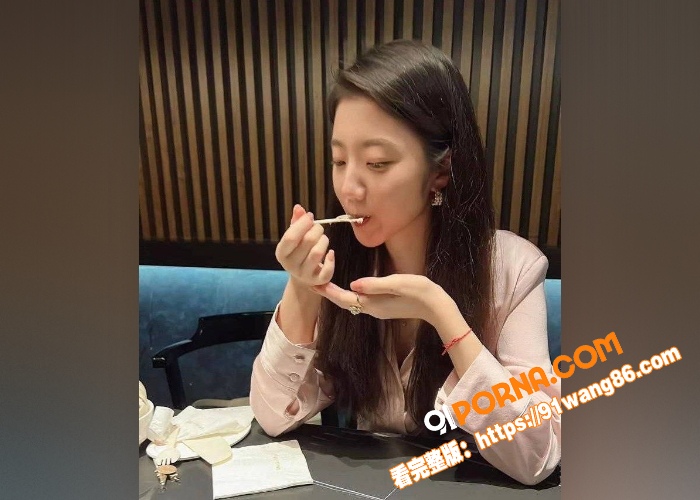 最美警花张津瑜外表清纯 ...（3）