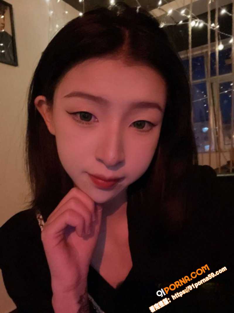 高颜值清纯女神陆炘彤被富...（2）
