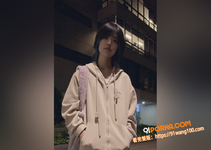 极品学生妹 在户外被男友...（1）