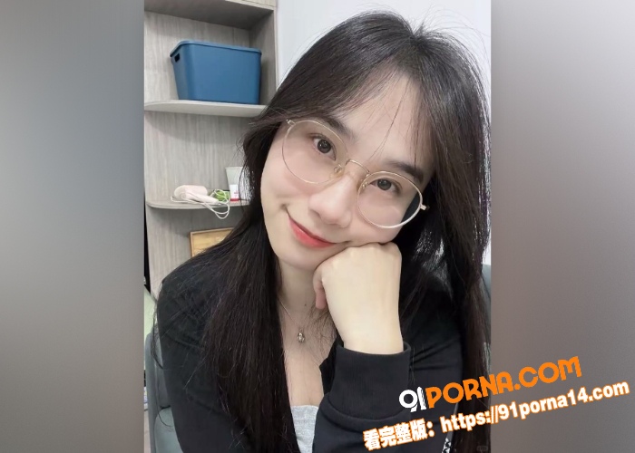 全网震惊 巨乳反差婊女教...（4）
