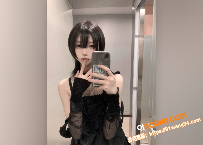 高颜值清纯女大学生 上学...（1）
