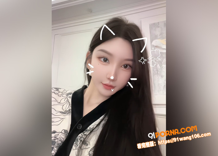 抖音网红模特 周于希 和...（1）
