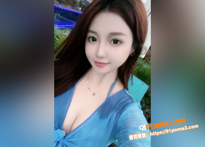 丰满少妇与情夫偷情 沙发...（2）