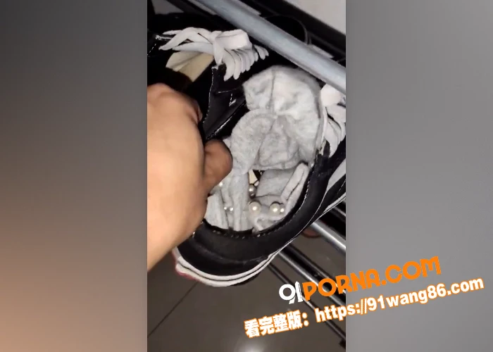 退烧贴泡水就能当飞机杯？...（10）