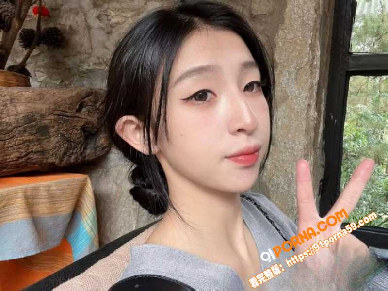 高颜值清纯女神陆炘彤被富...（1）