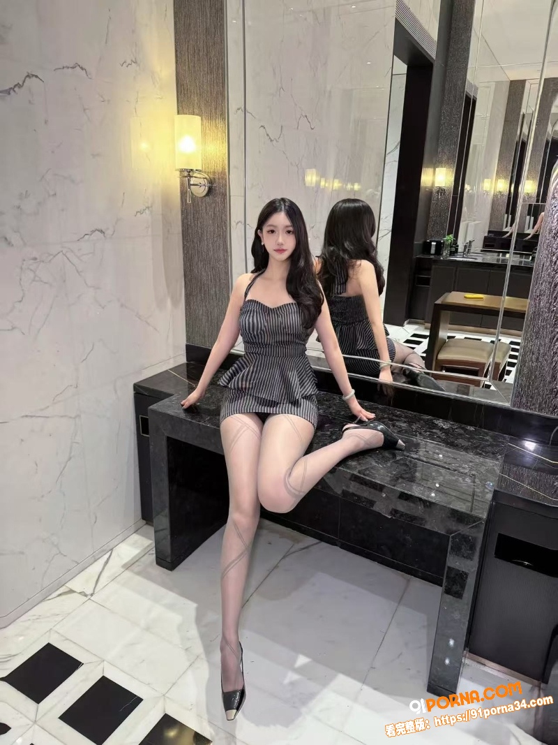 这完美身材女神居然能被射...（4）