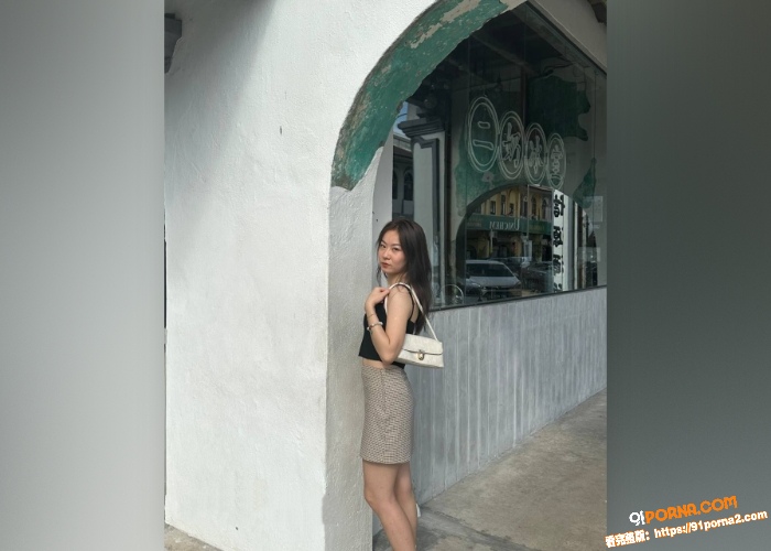 黑丝长腿骚母狗 付费视频...（3）