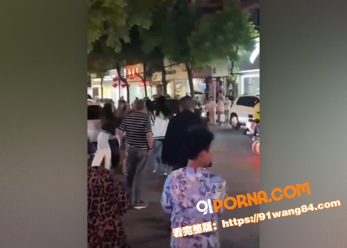 安徽怀远精神小妹火拼现场...（3）