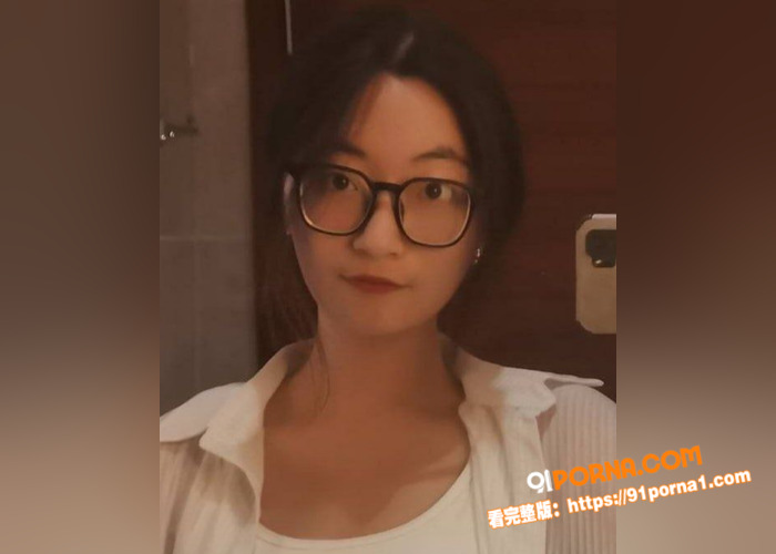 高颜值少妇 背着老公出轨...（1）