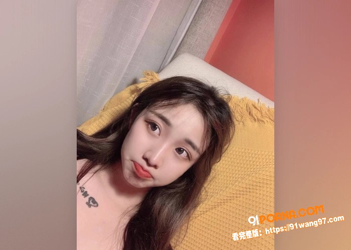 高颜值精神小妹 私密视频...（2）